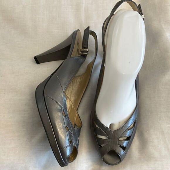 PETER KAISER GREY LEATHER PLATFORM SANDALS.  NEW - Picture 2 of 9